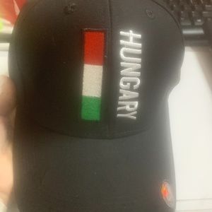 Hungarian Hats‎